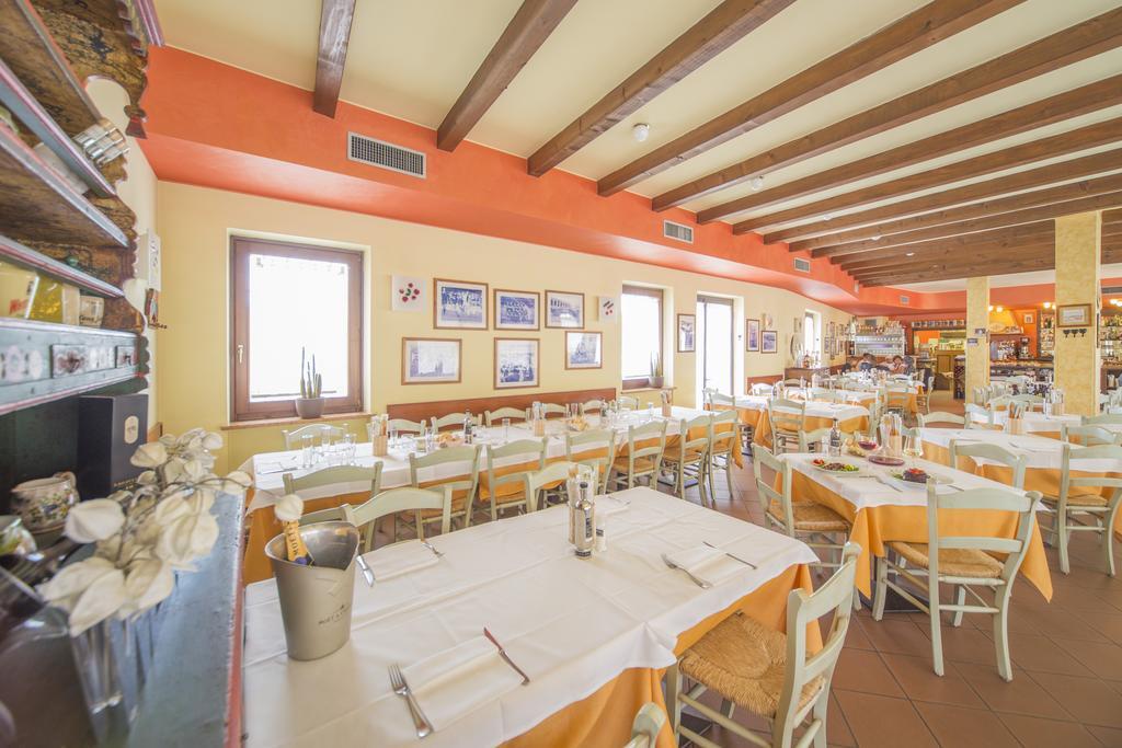 Hotel Antichi Cortili Dossobuono Ngoại thất bức ảnh