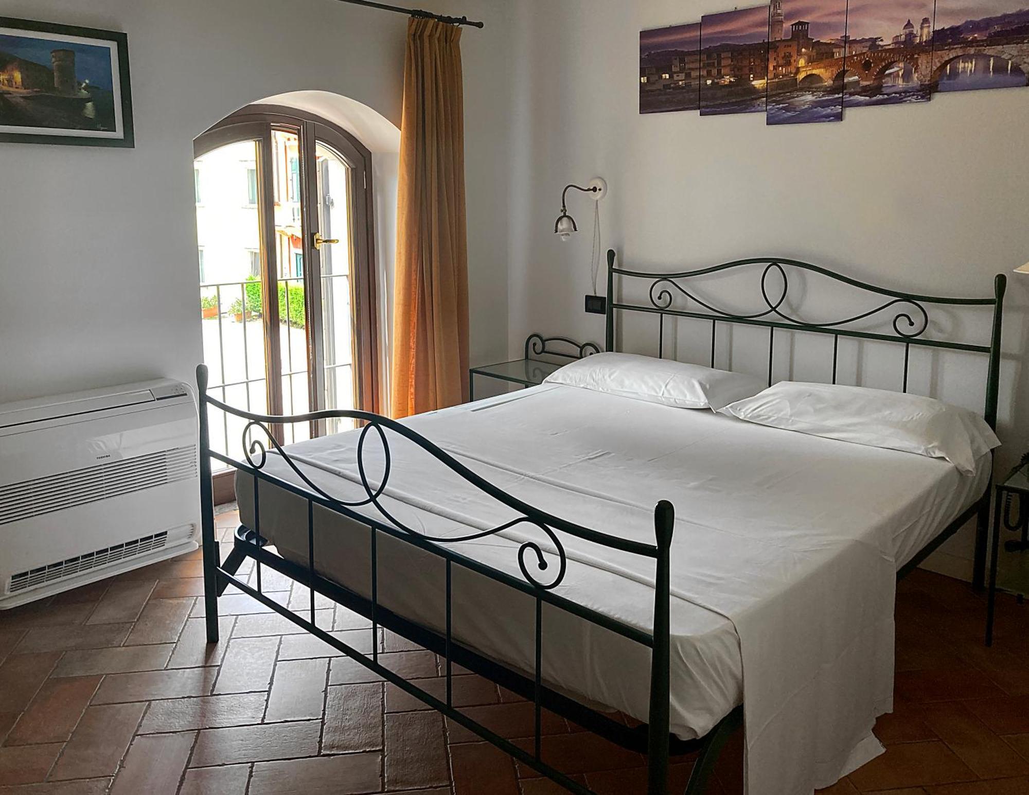 Hotel Antichi Cortili Dossobuono Ngoại thất bức ảnh